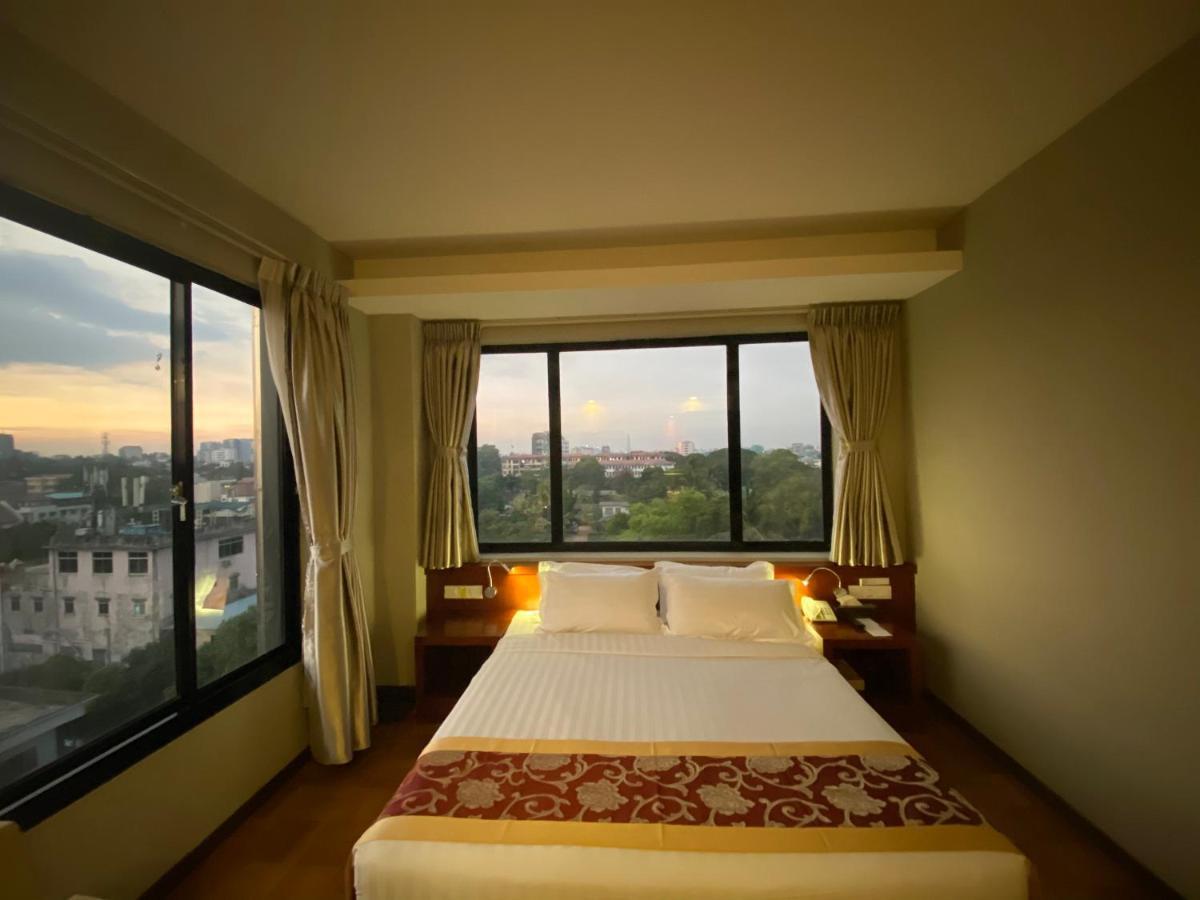 My Dream Hotel Yangon Eksteriør bilde